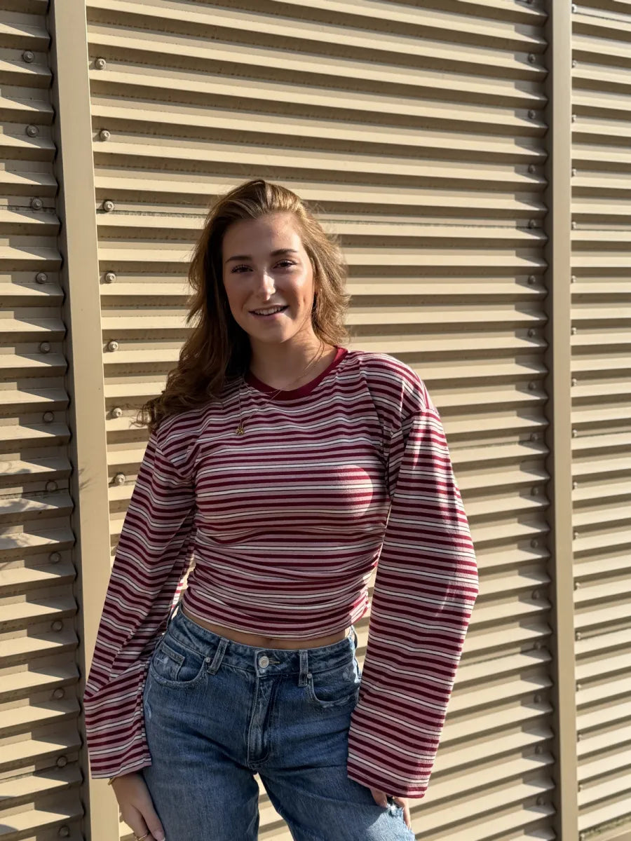  Getailleerde longsleeve met streepjes - bordeaux/ roze