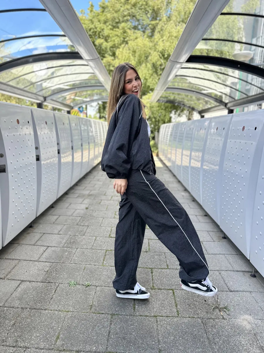  Squared trackpants Nisa - zwart