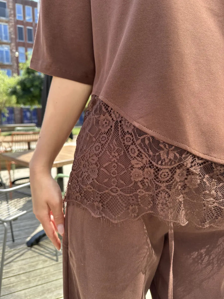  Shirt met kant Lily - bruin
