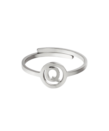 Zilveren ring initiaal Q