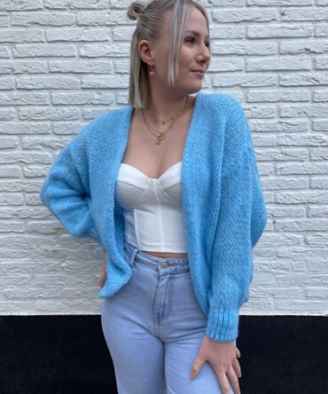 Blauw grof gebreid vest