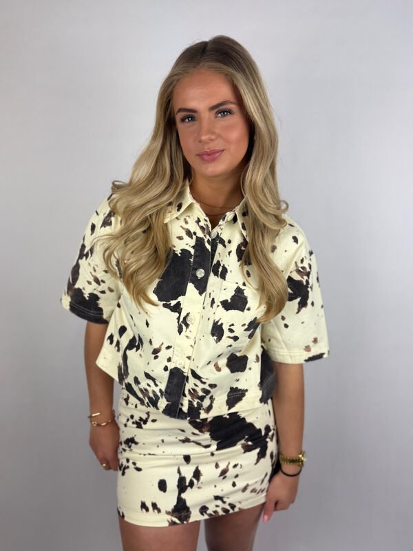 Ecru denim jasje met cow print