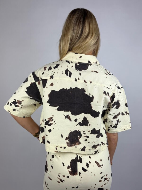 Ecru denim jasje met cow print