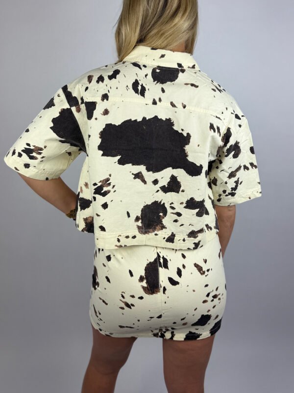Ecru denim rokje met cow print