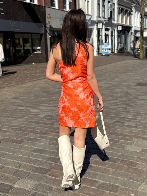 Oranje jacquard one shoulder jurkje