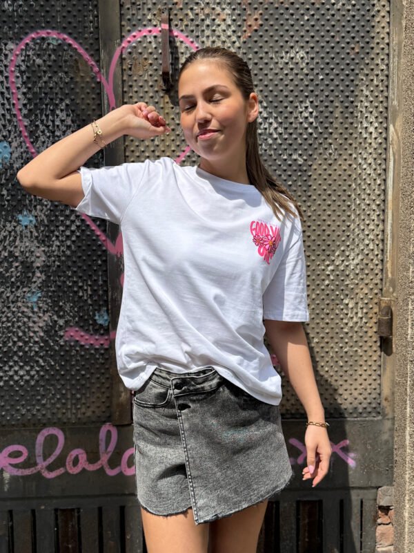 Wit t-shirt good vibes only