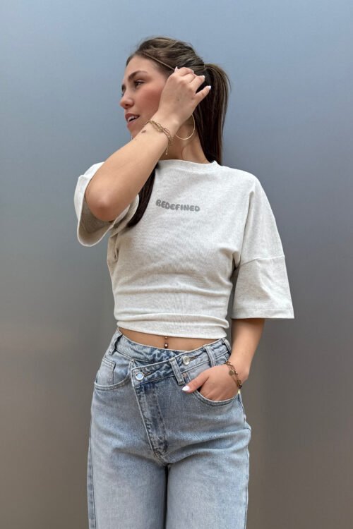 Grijze redefined tee