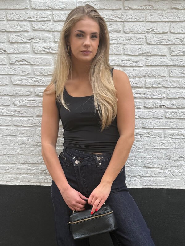 Zwarte basic top vierkanten hals
