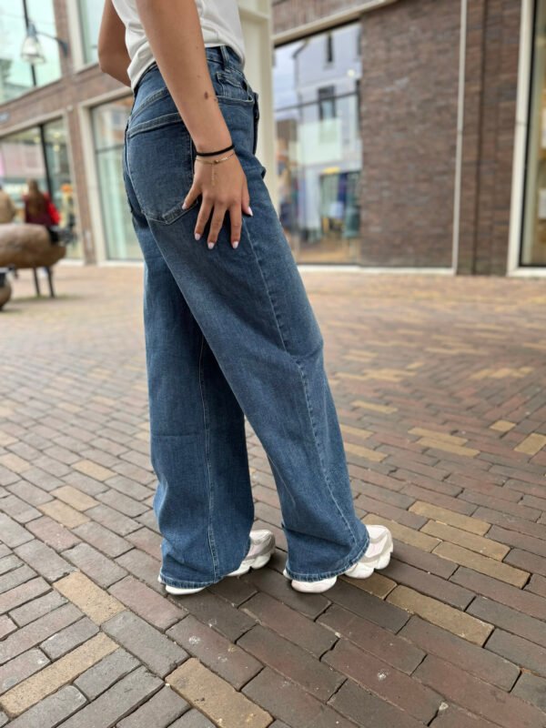 Donkerblauwe dad fit jeans scheve sluiting 3328