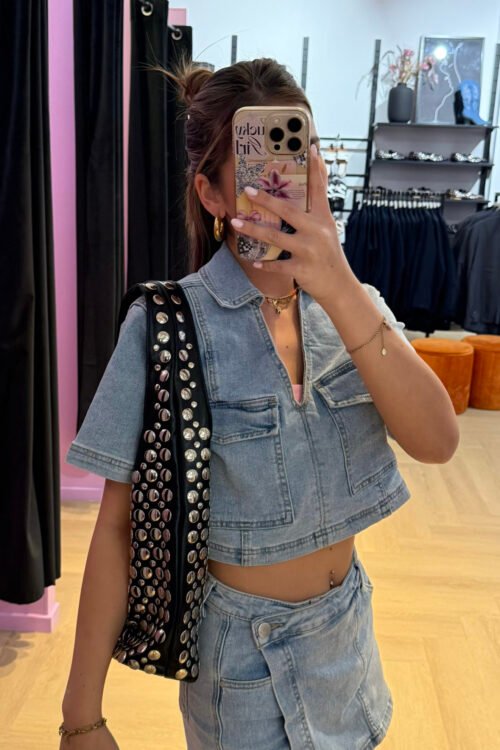 Zwarte schouder tas met grote studs
