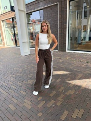Bruine loose fit broek met witte strepen