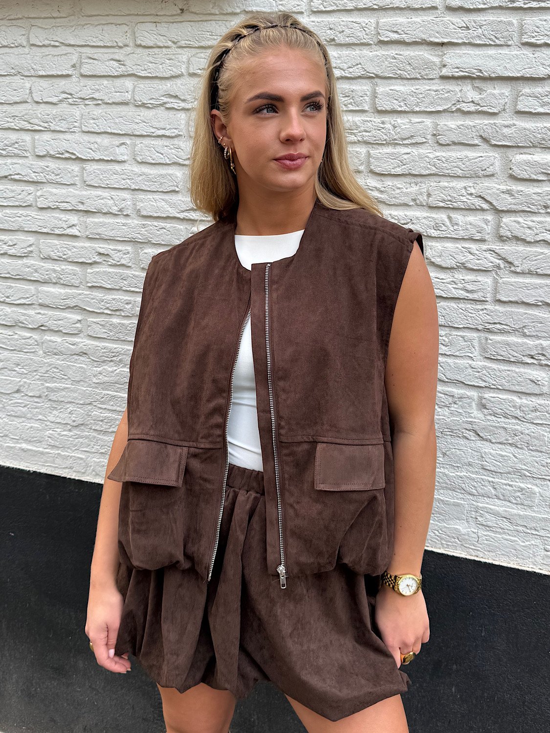 Donkerbruin suéde gilet