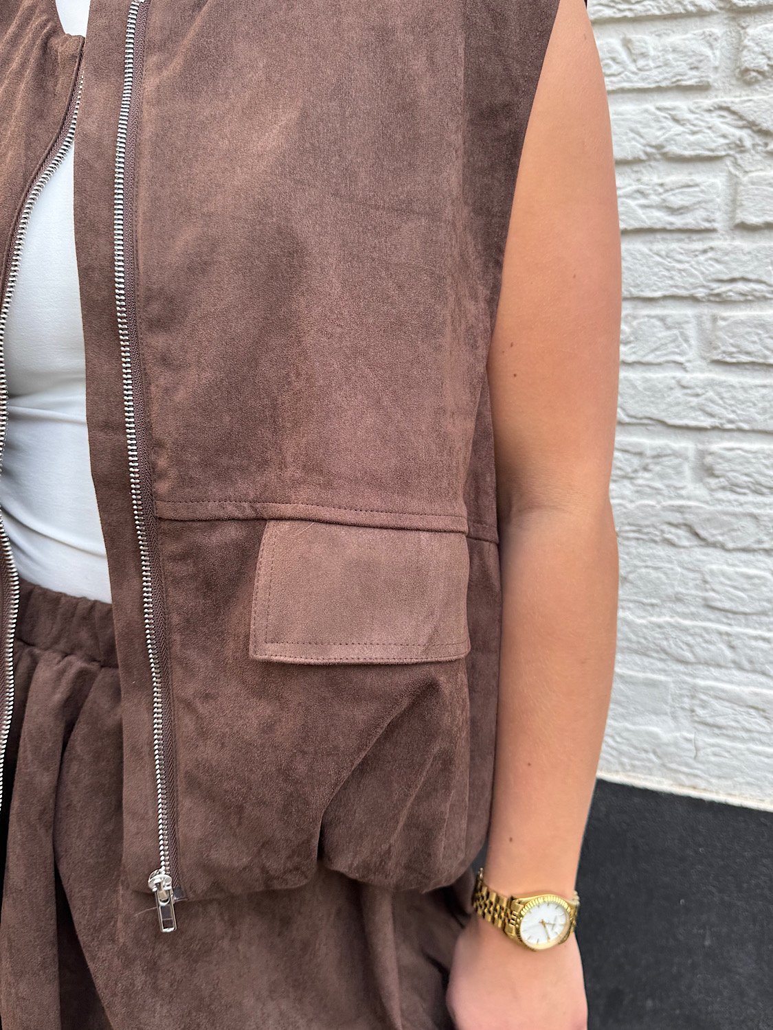 Donkerbruin suéde gilet