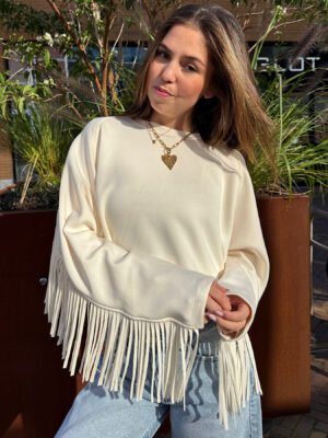 Ecru sweater met fringe