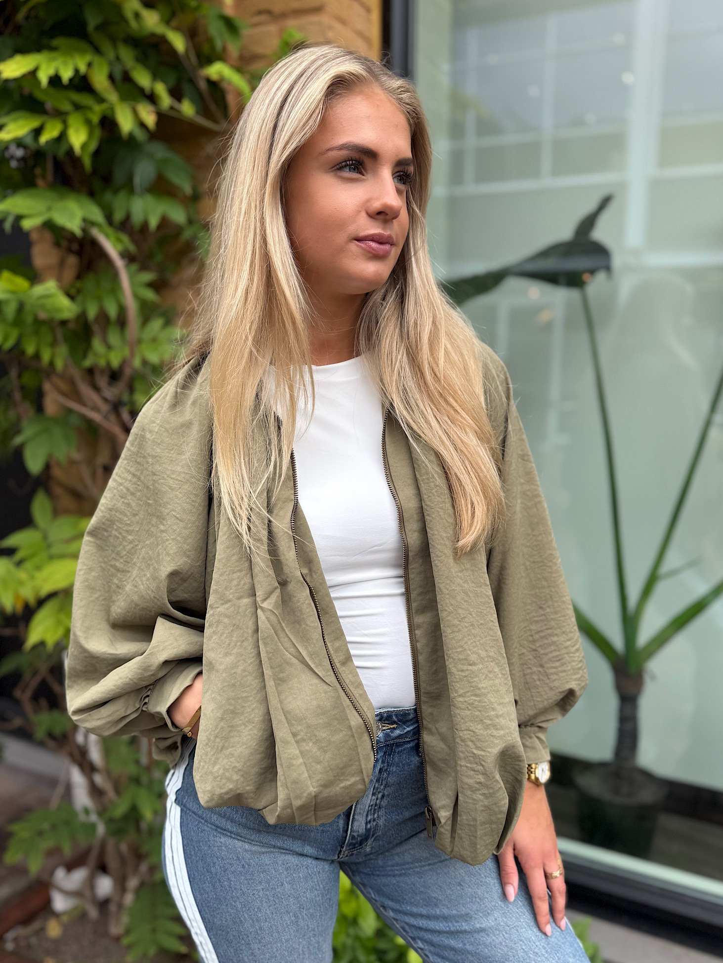 Khaki blouse/ jasje met rits Miley