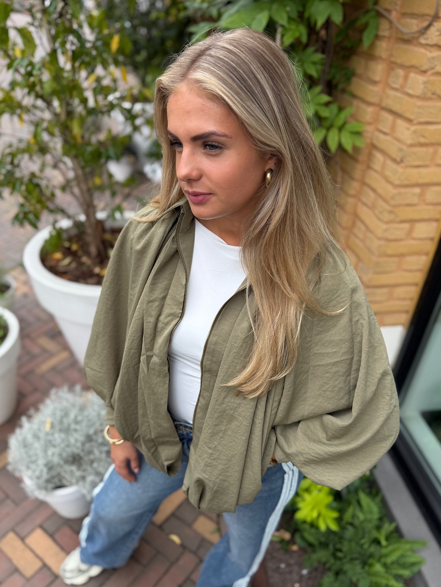 Khaki blouse/ jasje met rits Miley