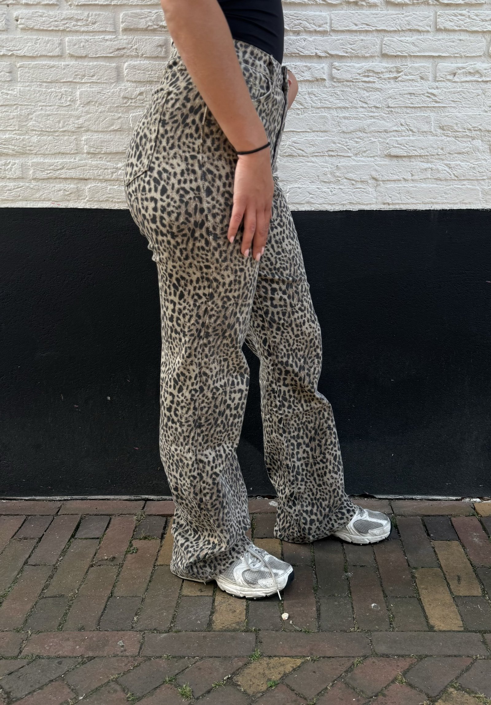 Leo print wide leg jeans 3290