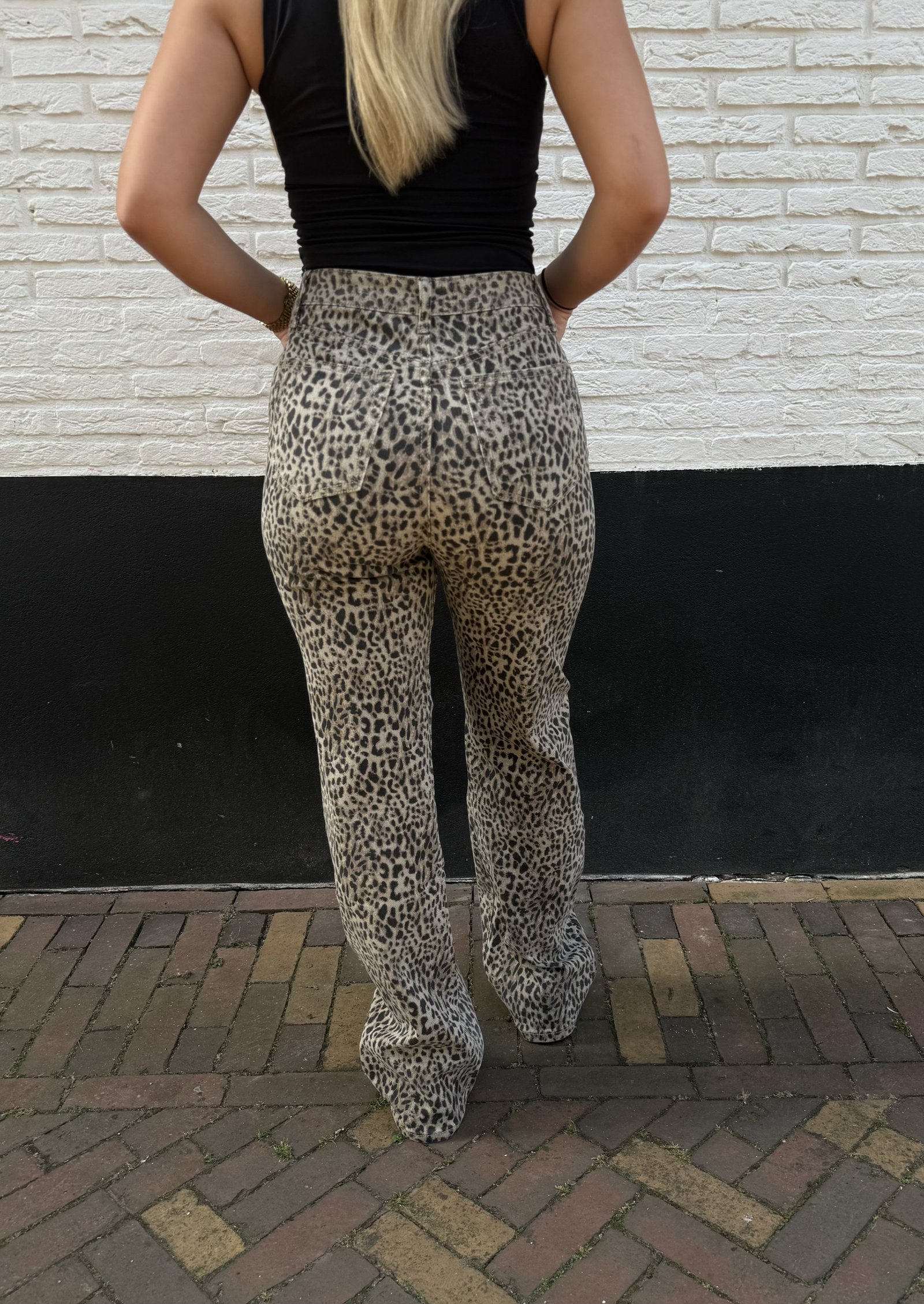 Leo print wide leg jeans 3290