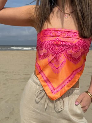 Oranje/ roze paisley sjaaltje Oranje/ roze paisley sjaaltje