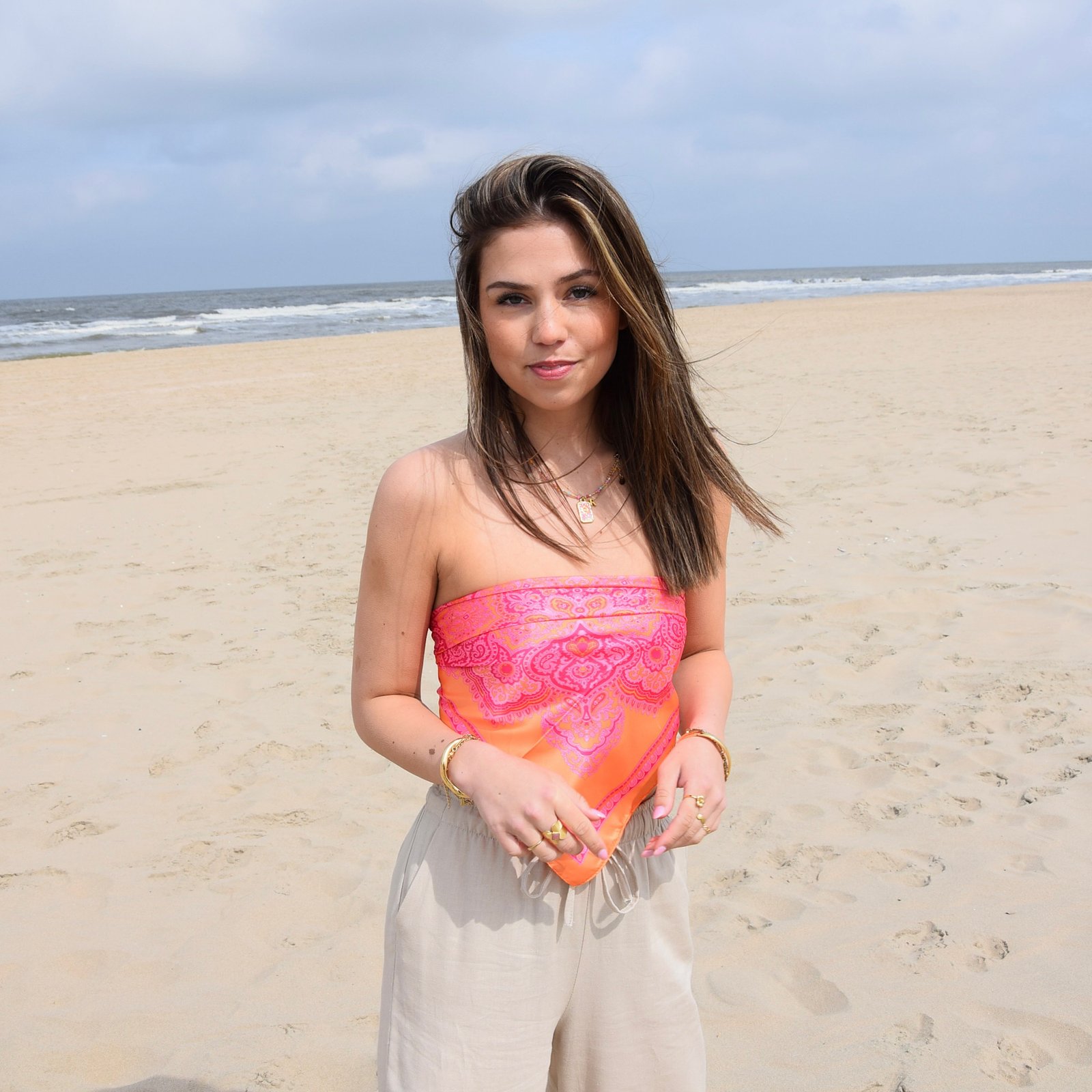 Oranje/ roze paisley sjaaltje