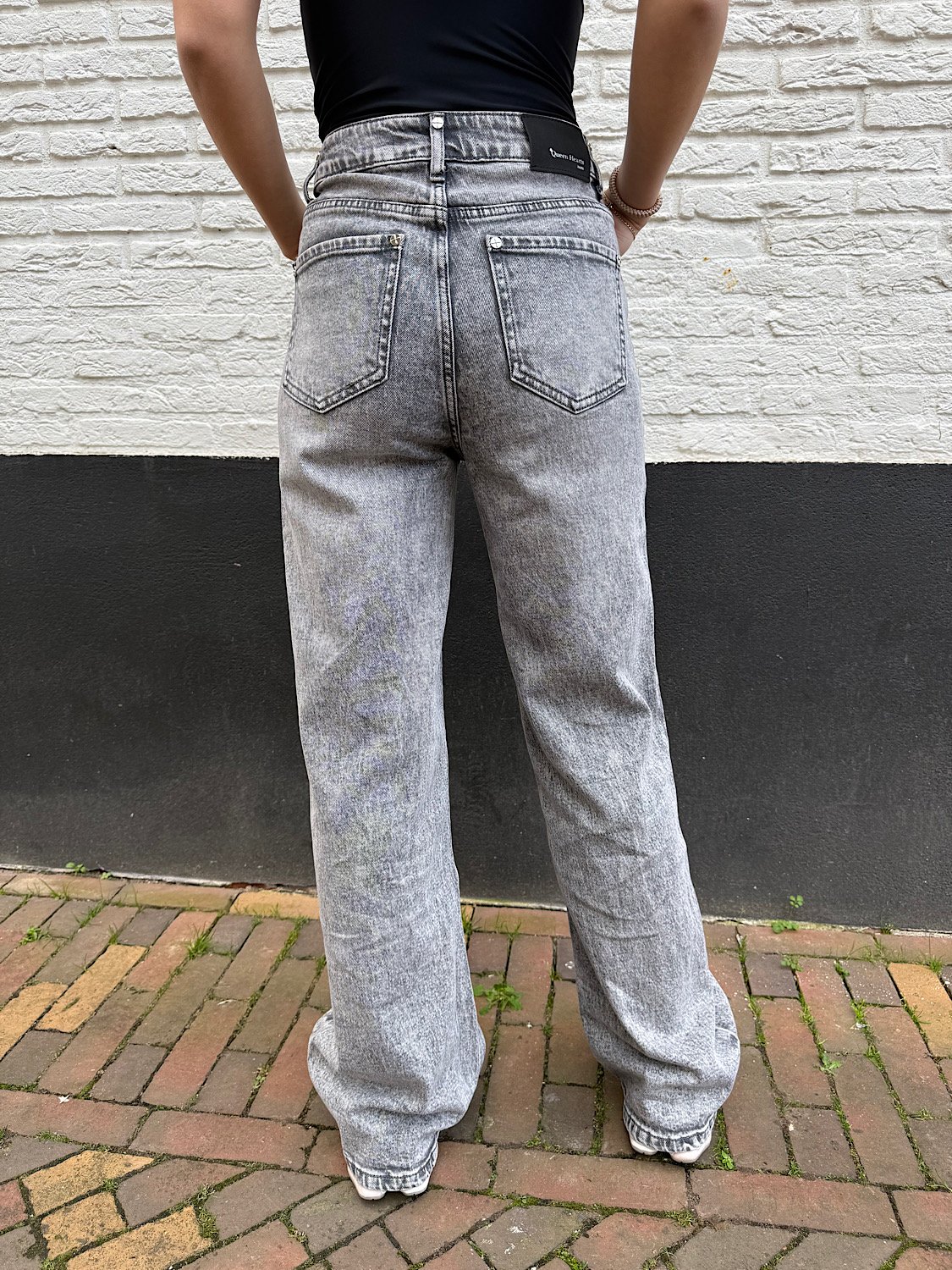 QH - Grijze wide leg jeans met zilveren knopen 3368-3