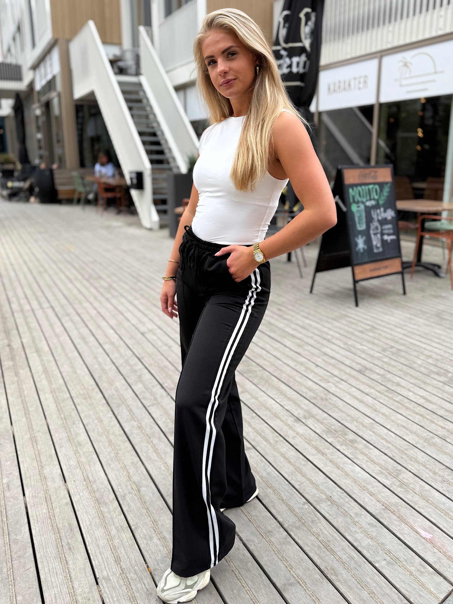 ZM - Zwarte wide leg met strepen Novi