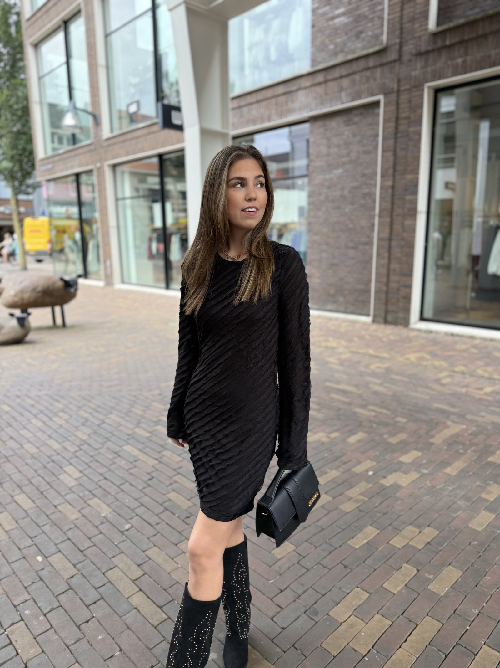 Zwart gestreept jurkje Loa