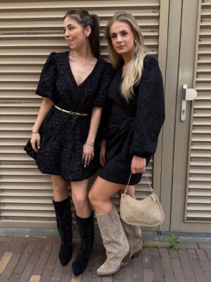 Zwart jacquard pof jurkje Mila