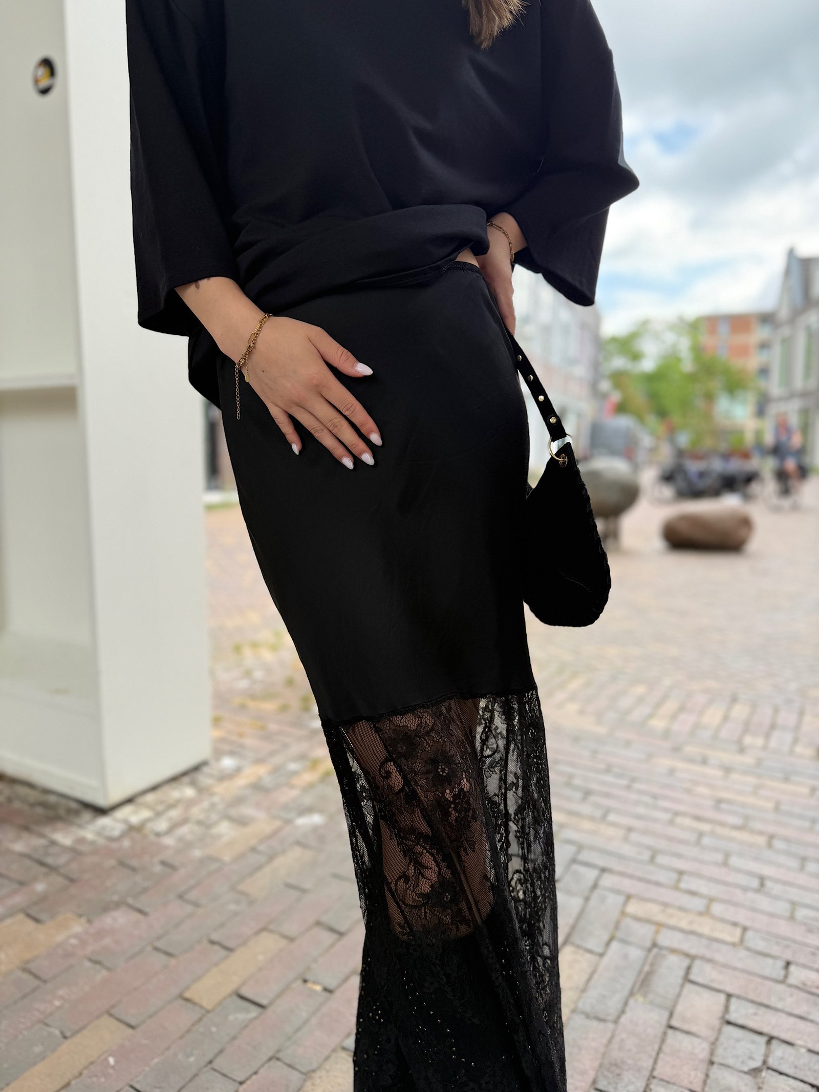 Zwarte maxi lace rok