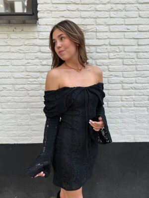 Zwarte kanten jurk Amara