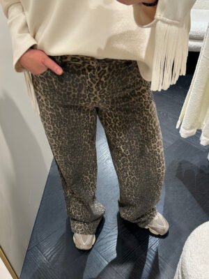 Extra tall leopard dad fit jeans - taupe