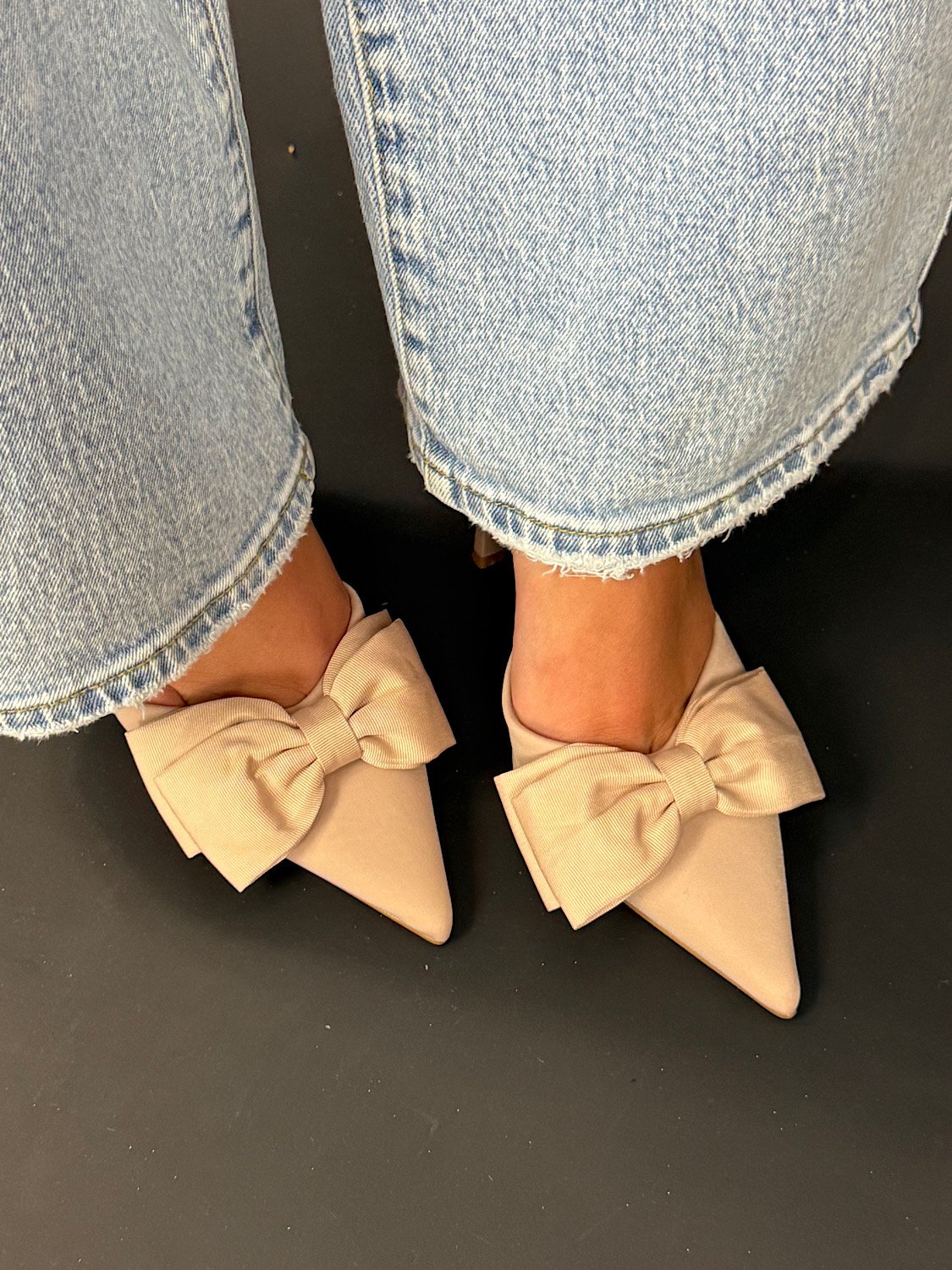 Hakken met strik - beige