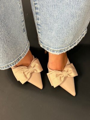 Hakken met strik - beige