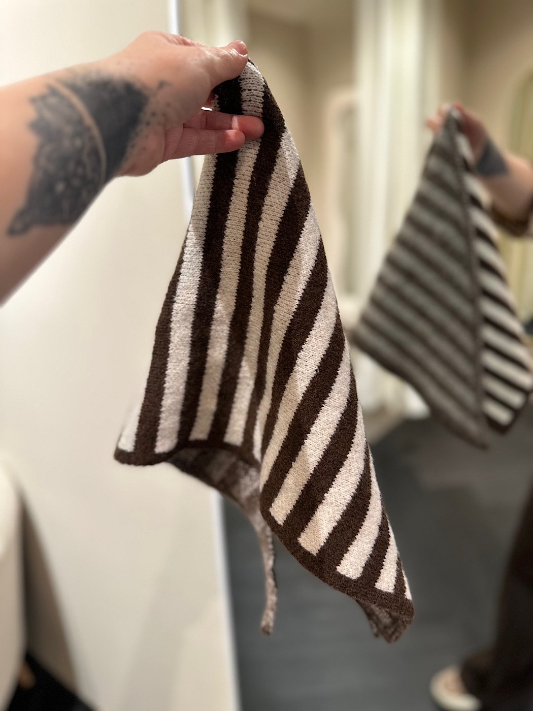 Triangle sjaaltje - bruin/ ecru