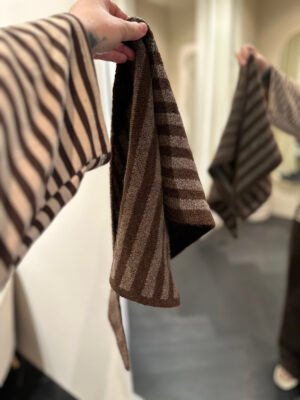 Triangle sjaaltje - bruin/ taupe