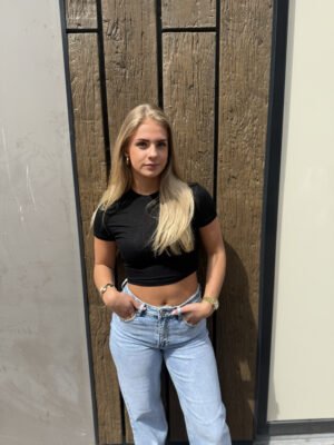 Zwart cropped shirtje Debby