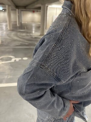 Oversized jack met strass - lichtblauw