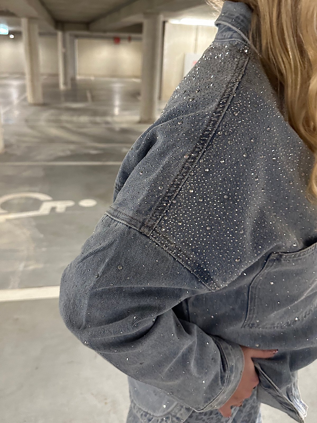Oversized jack met strass - lichtblauw