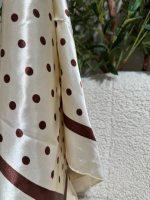 Polkadot sjaaltje - ecru