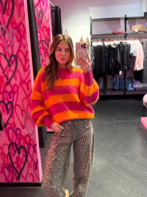 Gestreepte gebreide trui Sher - fuchsia/ oranje