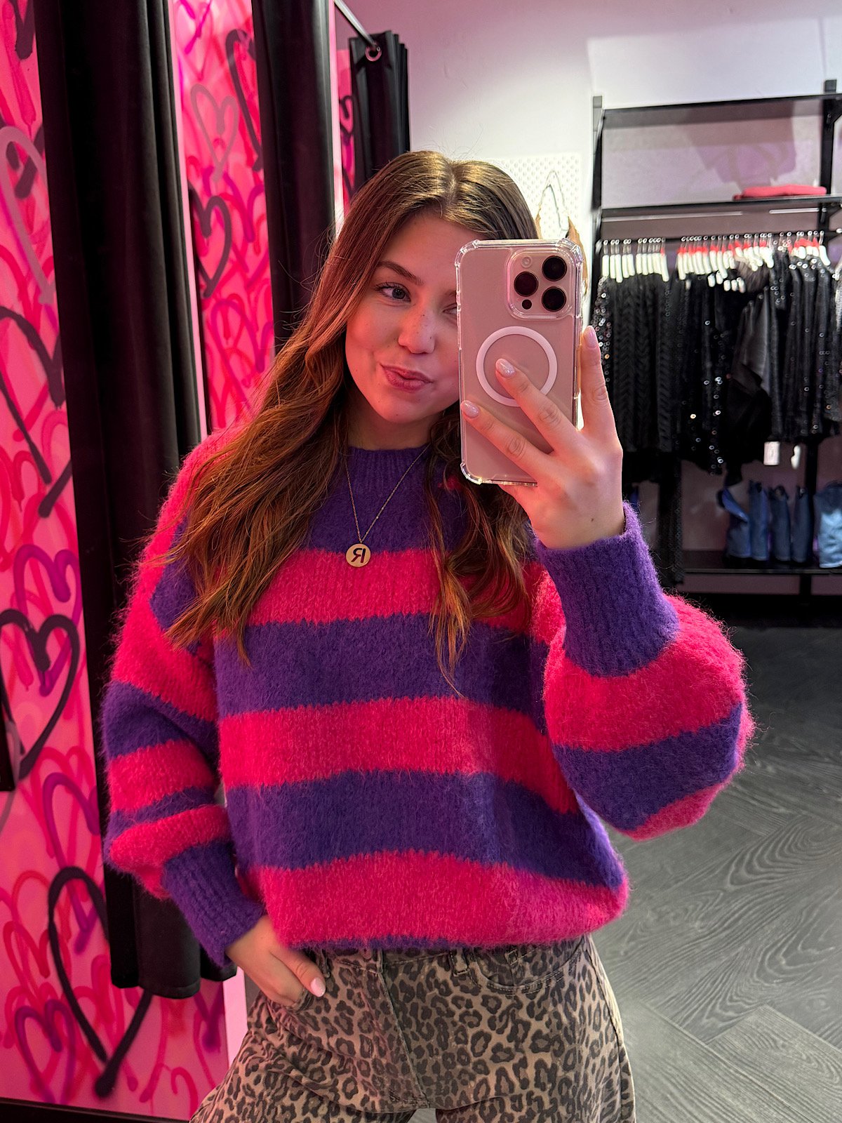 Gestreepte gebreide trui Sher - paars/ fuchsia