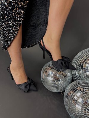 Hakken met strik - zwart