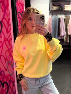 Sweater met patch Amour- geel