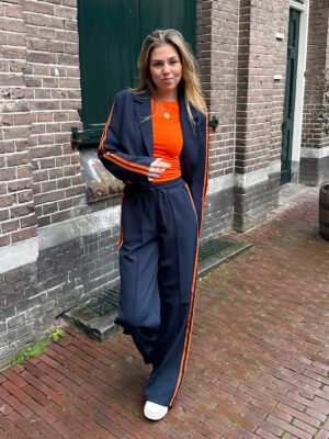 ZM - Cropped blazer met oranje strepen Ariane - navy